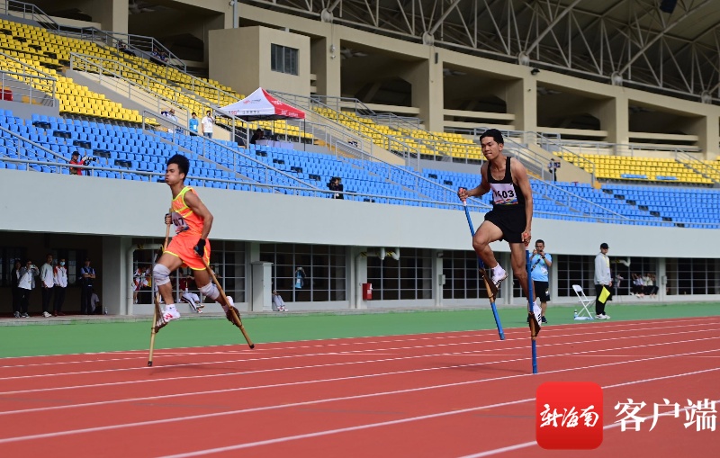 与今年6月梅西中国行的“超燃”场面相比较